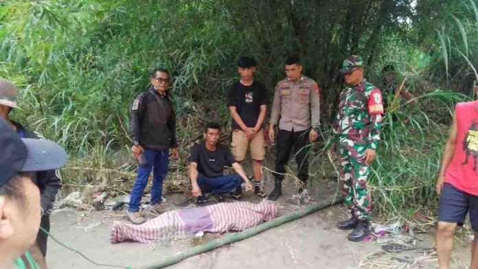 Pria Garut sungai