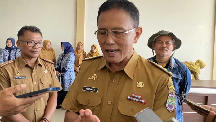 Bupati Ciamis Herdiat Sunarya meminta setiap OPD menekan kebocoran PAD