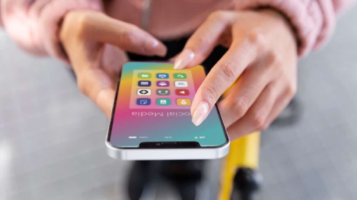 Cara Menghilangkan Nama Aplikasi di HP Android dan iPhone