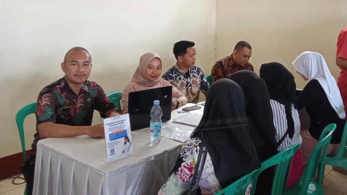 Disnaker Ciamis Buka Pelayanan AK 1 di Gelaran Pepatah Manis, Diserbu Pencari Kerja