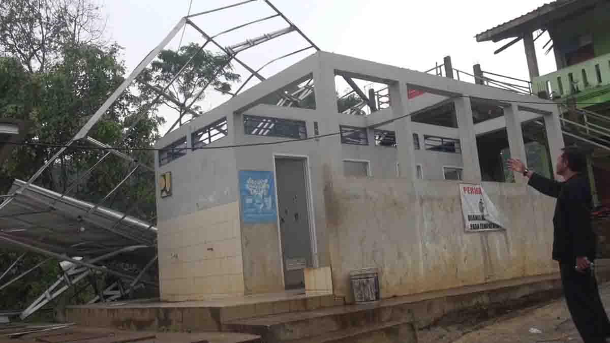Angin Puting Beliung Terjang Pamulihan Sumedang, Sejumlah Rumah dan Fasilitas Sekolah Rusak