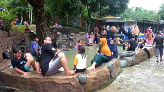 Pemandian Air Panas
