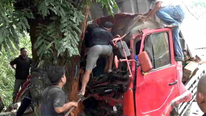 Kecelakaan Maut Truk Wing