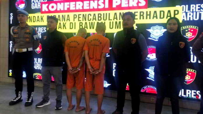 Ayah Kandung dan Paman