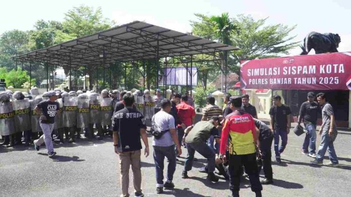 Jelang May Day, Polres Banjar Lakukan Simulasi Sispamkota