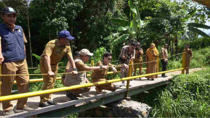 Jembatan Cibayawak