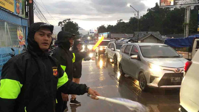 Jurnalis Bantu Polisi