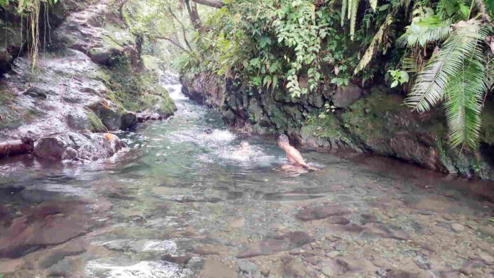 Keindahan Leuwi Pamipiran dan Curug Panganten di Ciamis