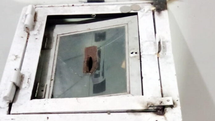 Maling Uang Kotak Amal Masjid di Cipaku Ciamis Terekam CCTV