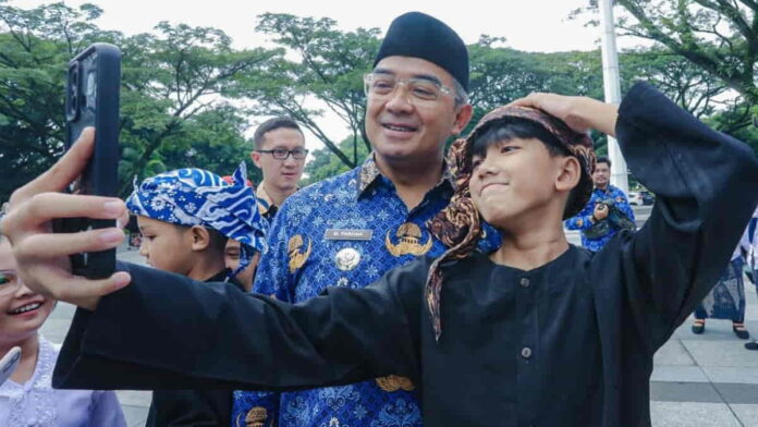 pemkot bandung tunggu petunjuk teknis SPMB