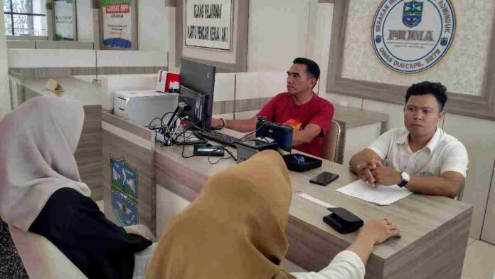 Pemohon layanan Adminduk Banjar