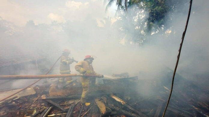 Rumah Semi Permanen di Cipaku Ciamis Ludes Terbakar Rata dengan Tanah