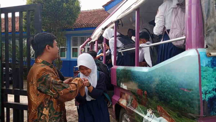 mobil wisata desa