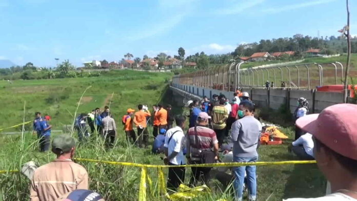 Seorang Wanita Ditemukan Meninggal Dunia di Saluran Drainase Tol Cisumdawu Sumedang