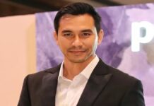Darius Sinathrya Berduka, Sang Ayah Meninggal Dunia