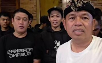 Dedi Mulyadi bertemu dengan suporter Persikas Subang