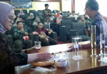 Pengabdian Fakultas Pendidikan MIPA UPI Bandung di Pangandaran, Dorong Guru Implementasikan Pembelajaran Mendalam dan Nyata dalam Kehidupan 