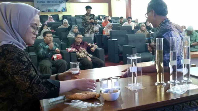 Pengabdian Fakultas Pendidikan MIPA UPI Bandung di Pangandaran, Dorong Guru Implementasikan Pembelajaran Mendalam dan Nyata dalam Kehidupan 