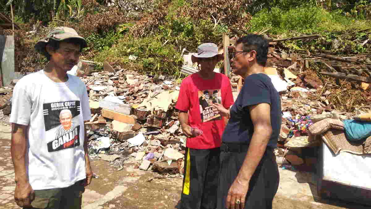 Longsor Saluran Air Kereta Api di Karangkamulyan Timpa Rumah Warga, Ketua DPRD Ciamis Minta PT KAI Tanggung Jawab