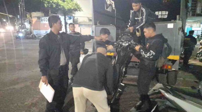 Biar Kapok, Belasan Sepeda Motor Pelajar Berknalpot Brong Akhirnya Diangkut Tim Prabares Sat Sabhara Polres Banjar