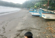 Nelayan Batukaras Pangandaran Keluhkan Abrasi Pantai