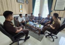 POSNU Kota Banjar sambangi Kejaksaan terkait perkara dugaan korupsi Rumdin DPRD