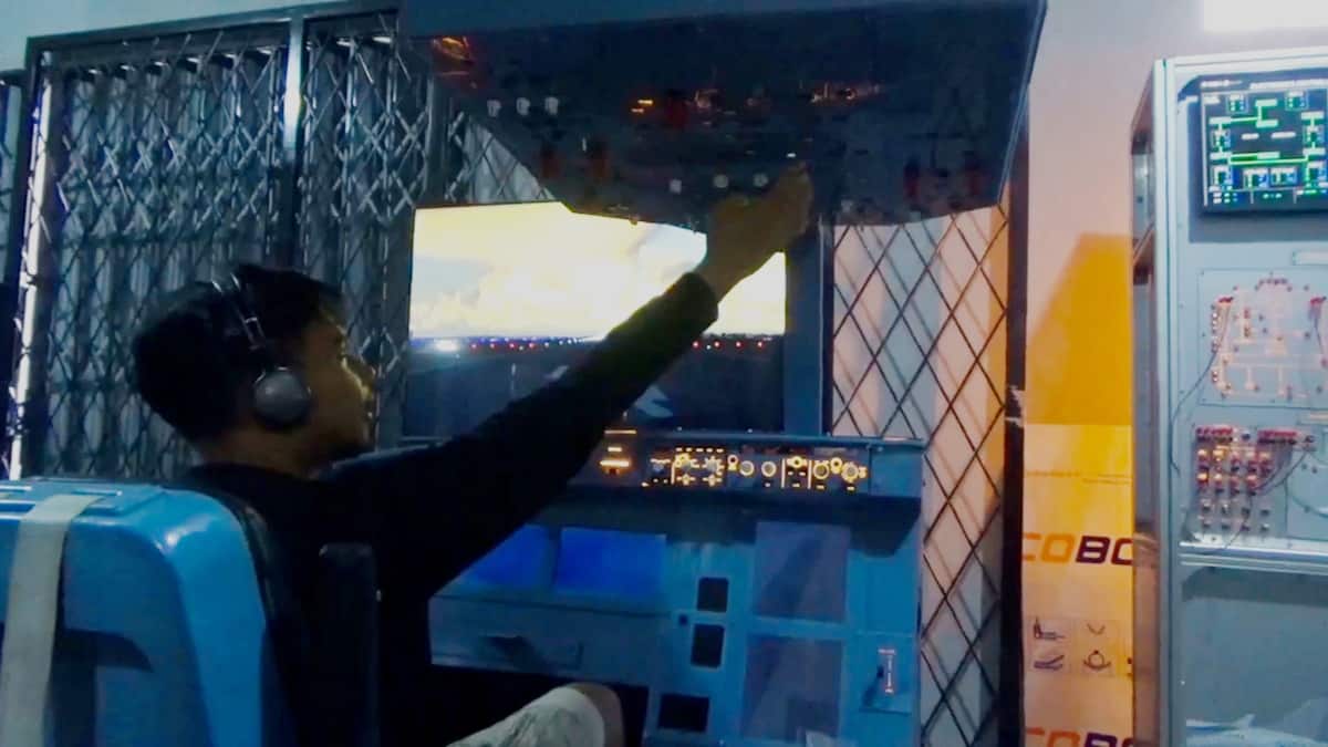 Bermula dari Kamar Tidur, Pemuda Sumedang Kembangkan Simulator Penerbangan dan Drone Spray
