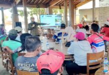 Pedagang pasar wisata Pangandaran