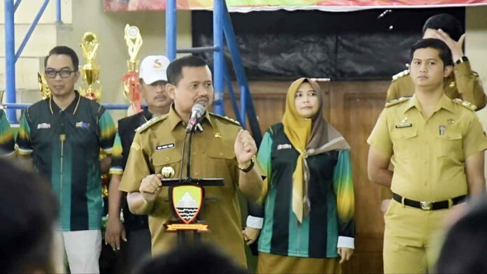 Pesan Inspiratif Bupati Dony kepada Peserta O2SN dan FLS3N Sumedang 2025