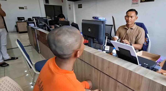Motif Dendam ke Kades, Preman Kampung di Garut Malah Bacok Ustad yang Lagi Sholat, Polisi Ancam Tersangka 10 Tahun Penjara
