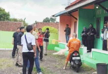 Rekonstruksi Pembunuhan Wanita Muda di Indekos Ciamis, Pelaku Peragakan 52 Adegan