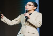 Resmi Jadi Dosen Tetap di LSPR, Prilly Latuconsina: Suatu Kehormatan