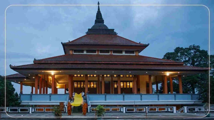 Sejarah Vihara Buddhagaya Watugong, Bermula dari Runtuhnya Majapahit