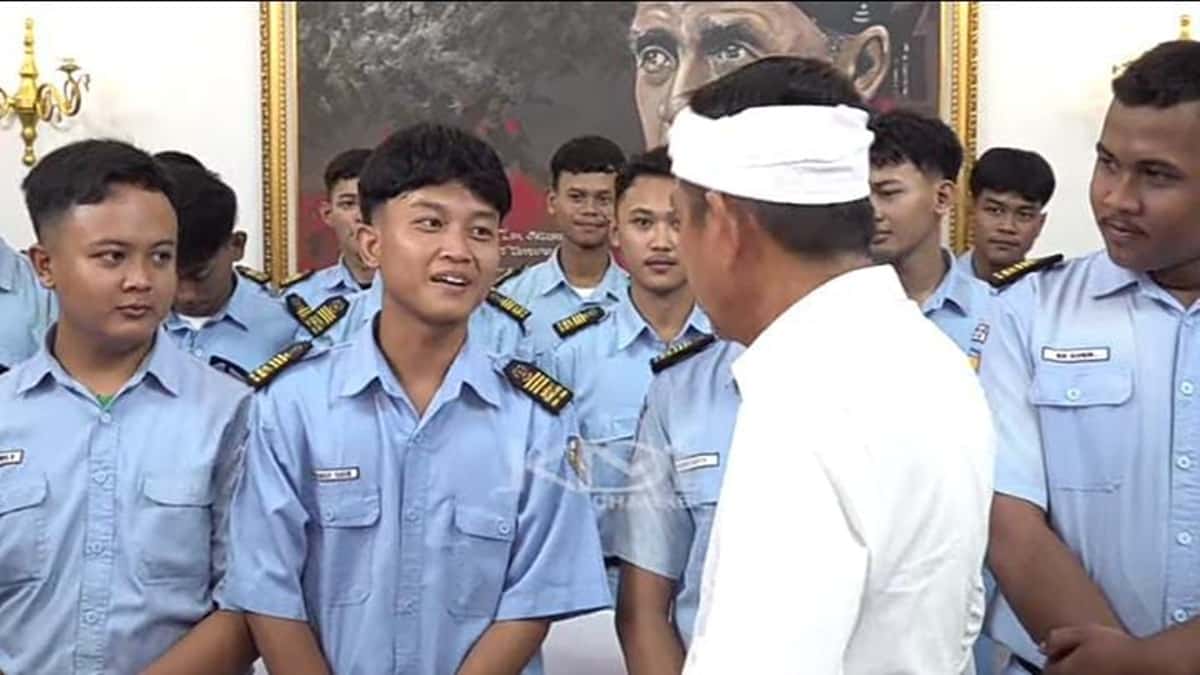 Bikin Kagum Dedi Mulyadi, Siswa SMKN 1 Tambelang Bekasi Ini Dapat Bantuan untuk Tebus Motor