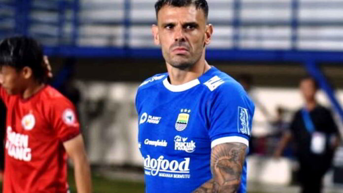 Pemain Asing Tyronne del Pino