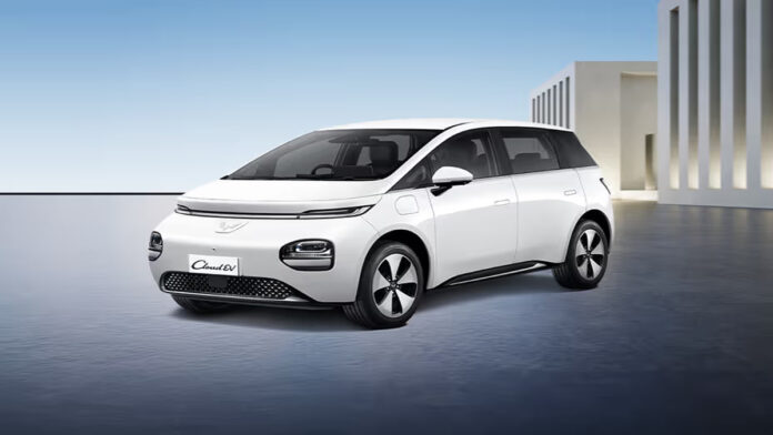 Wuling Cloud EV Lite Resmi Meluncur di IIMS 2025, Mobil Listrik Keluarga dengan Harga Terjangkau