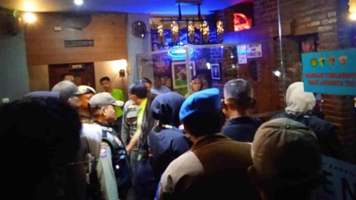 Patroli Jam Malam Dimulai, Pelajar Garut Dilarang Keluyuran Lewat Jam 9
