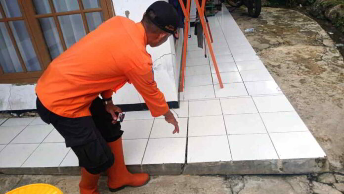 Pergerakan Tanah di Kecamatan Sukamantri