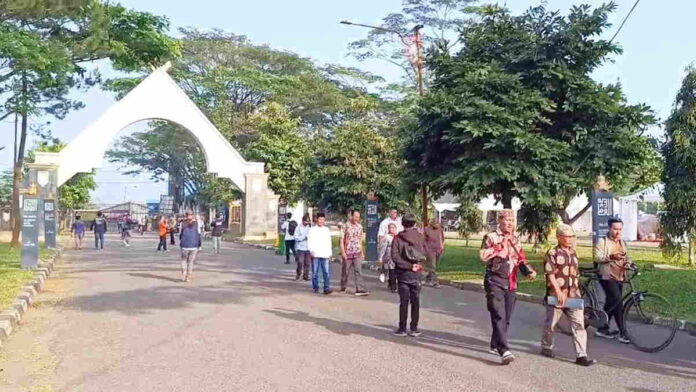 Bupati Dony Ancam Sanksi Tegas ASN Sumedang yang Bandel Gunakan Kendaraan Pribadi atau Dinas di Hari Jumat