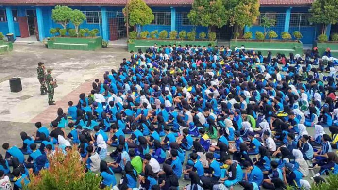 Dari Baris-Berbaris hingga Bersih-Bersih Masjid, MPLS SMAN 1 Mangunjaya Pangandaran Tanamkan Karakter Pancawaluya