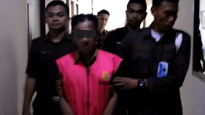 Gunakan Dana Desa hingga Ratusan Juta untuk Kepentingan Pribadi, Oknum Kepala Desa di Garut Ditangkap Kejaksaan