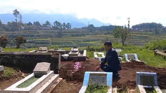 Video Curhatan Orang Tua di Garut Anaknya Meninggal Diduga Korban Bully Ramai di Medsos, Ini Bantahan Sekolah