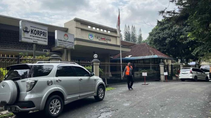 Tahan Honor Penyesuaian Ratusan Karyawan, Kebijakan Plt Dirut PDAM Tirtawening Kota Bandung Jadi Sorotan