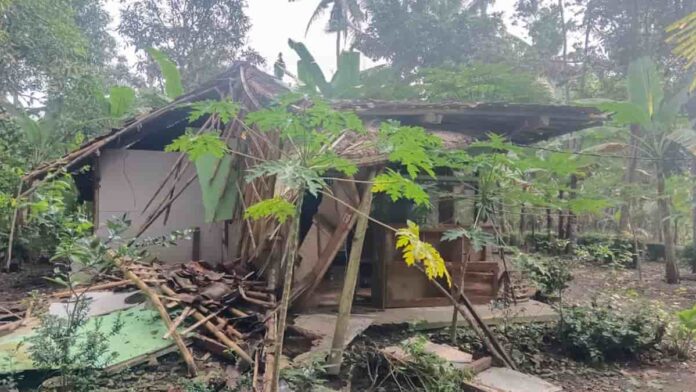 Diguyur Hujan, Rumah Janda Miskin di Banjaranyar Ciamis Ambruk