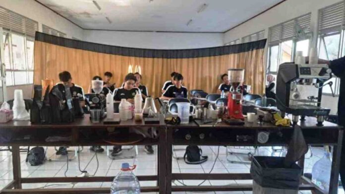 Disnaker Ciamis Gelar Pelatihan Barista Gratis untuk Peserta Angkatan 1