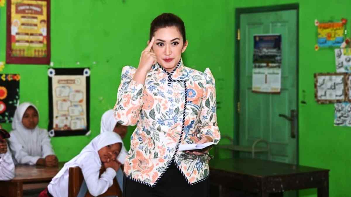 Nafa Urbach Minta Maaf Setelah Dihujat Netizen Karena Mendukung Tunjangan Rumah Anggota DPR RI