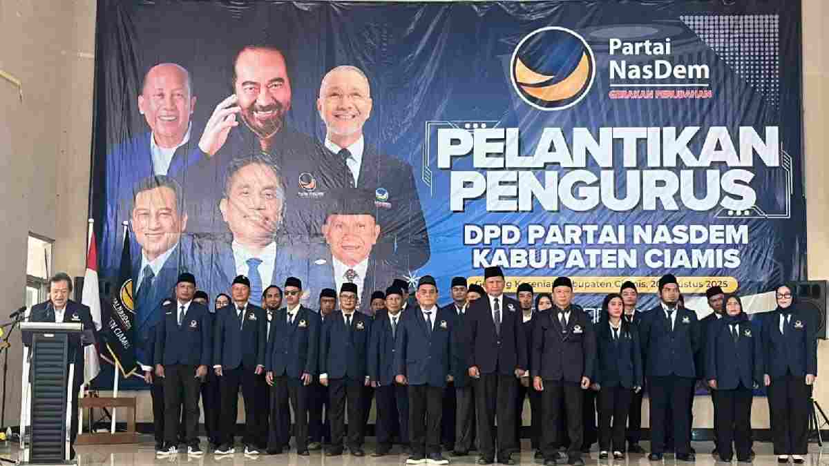 Pengurus Baru DPD Nasdem Ciamis Dilantik, Toto Marwoto Siap Membangun Partai Pengurus Baru DPD Nasdem Ciamis Dilantik, Toto Marwoto Siap Membangun Partai