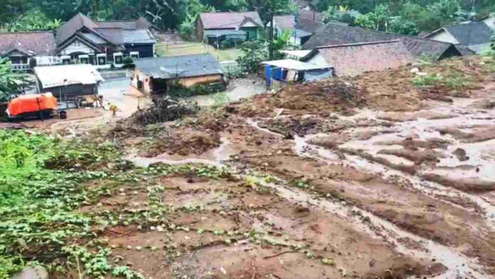 Tiga Bencana Alam Terjadi di Ciamis Akibat Hujan Deras, Dua Longsor dan Satu Rumah Ambruk