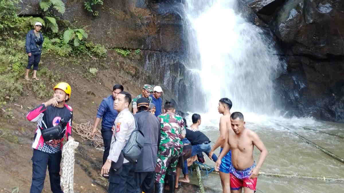 Dua Pelajar Tewas Tenggelam di Curug Sula Tasikmalaya Saat Berusaha Menolong Teman