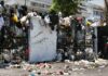 Sampaikan 10 Tuntutan, Warga Kampung Kota Bandung 'Hadiahi' DPRD Jawa Barat dengan Sampah 